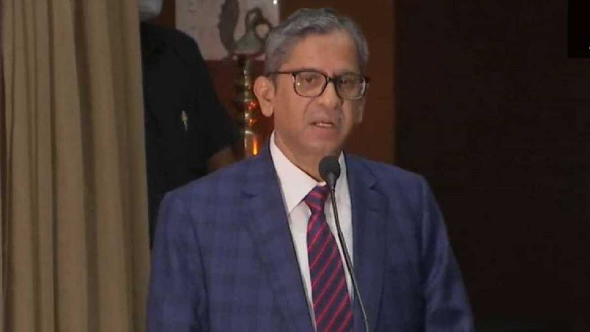 कई मीडिया संगठन चला रहे हैं कंगारू कोर्ट : सीजेआई